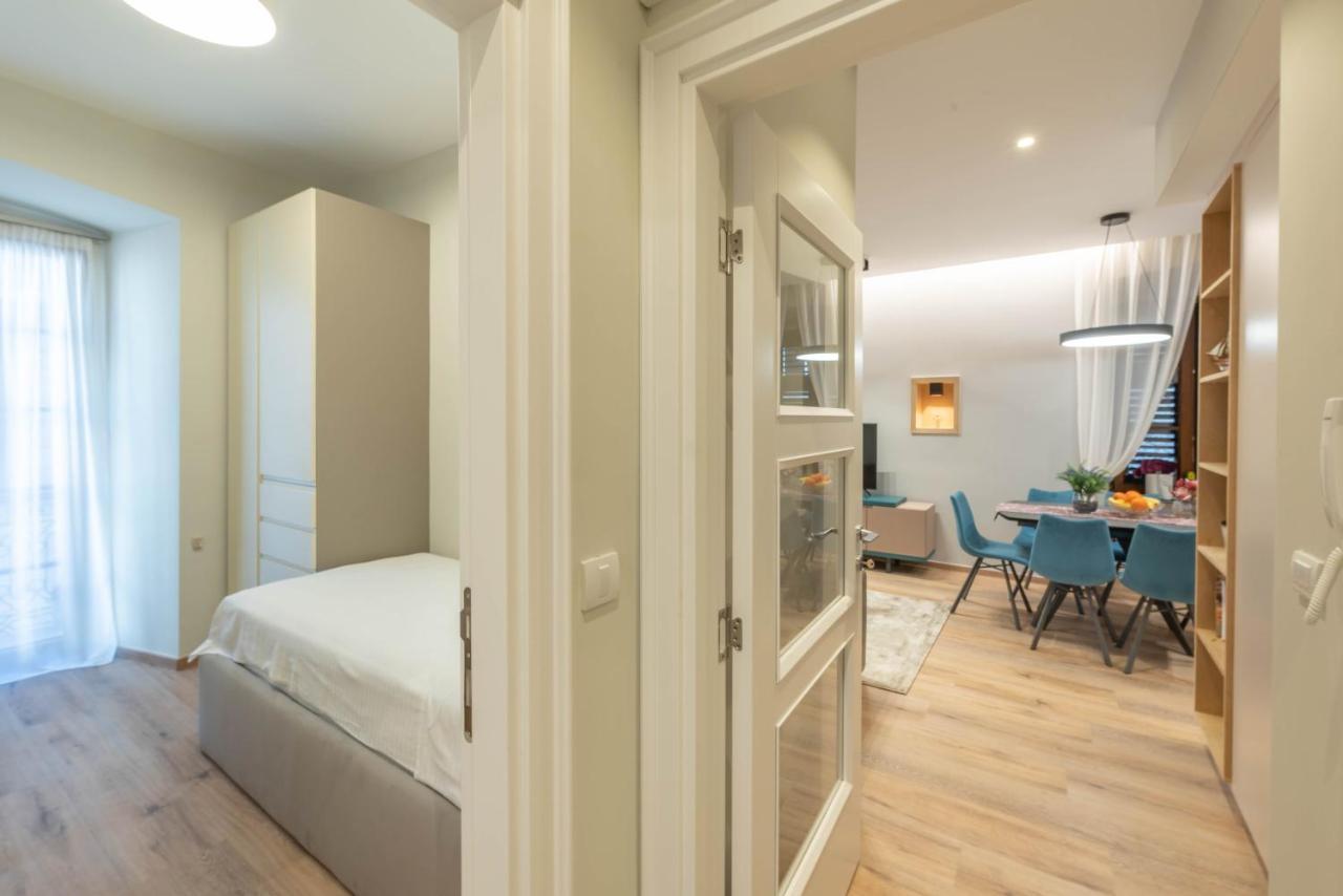 Sasha Di Cattaro - Old Town Lux Apartment Bagian luar foto